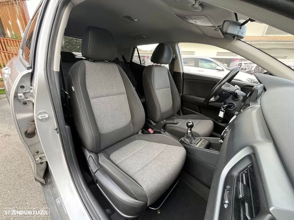 Kia Stonic 1.2 Dynamic - 24