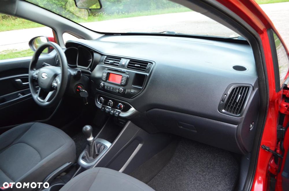 Kia Rio 1.2 Attract - 22