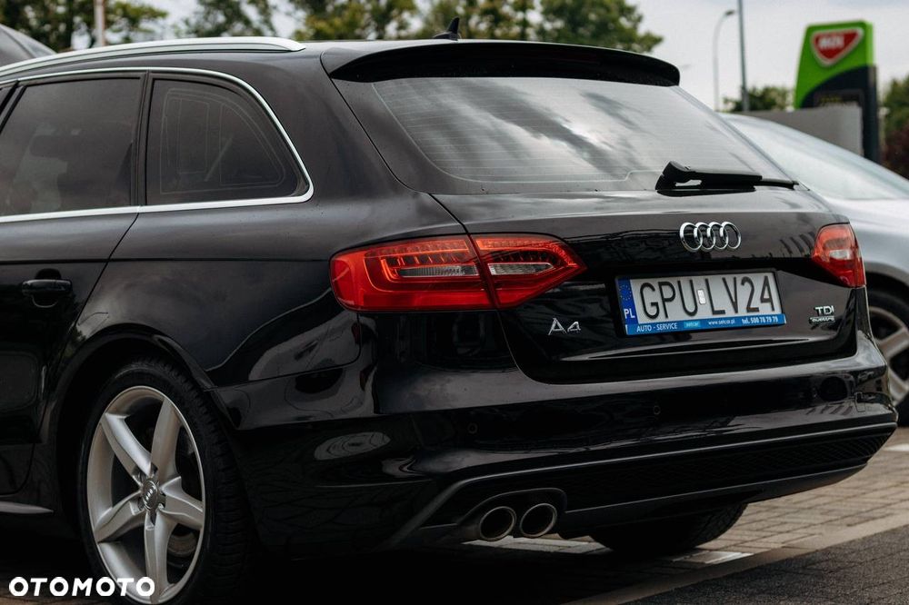 Audi A4 Avant 2.0 TDI Quattro S tronic - 14
