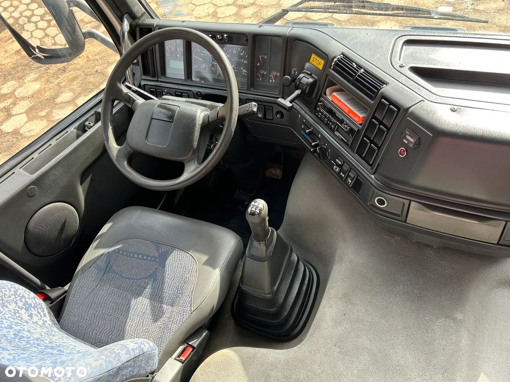 Volvo FM 250 WYWROTKA 3-STRONNA + HDS FASSI Z ROTATOREM F110A.21 / HYDRO-BURTA / WYWROT NA 3 STRONY / HAK ZACZEP / WAŻNY UDT !! - 38