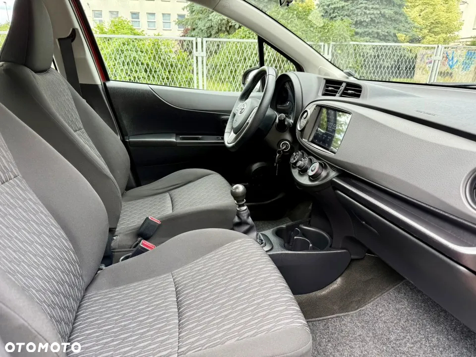 Toyota Yaris 1.33 Premium EU6 - 29