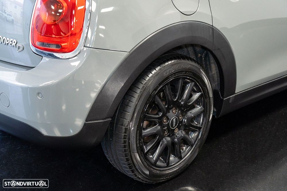 MINI 5 Portas Cooper D Seven - 10