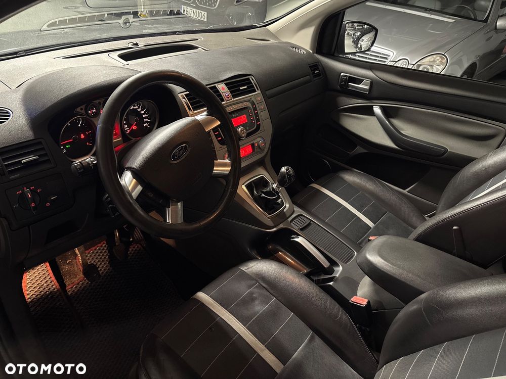 Ford Kuga 2.0 TDCi Titanium - 4