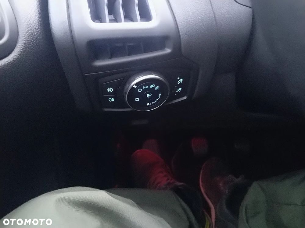 Ford Focus 1.0 EcoBoost STart-Stopp-System TITANIUM - 22