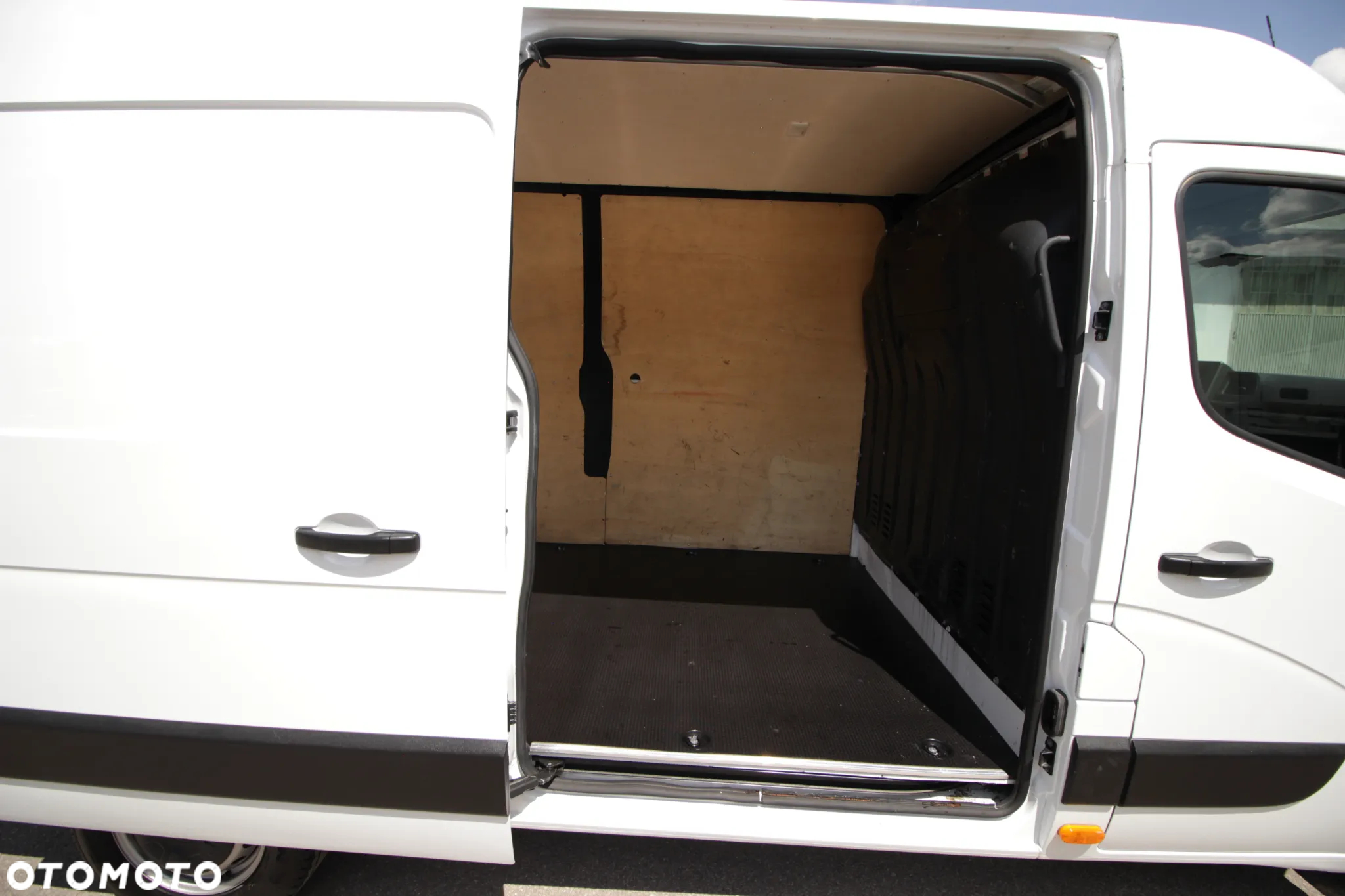 Renault Master L2H2 / ** 33 TYS KM PRZEBIEGU *** - 20