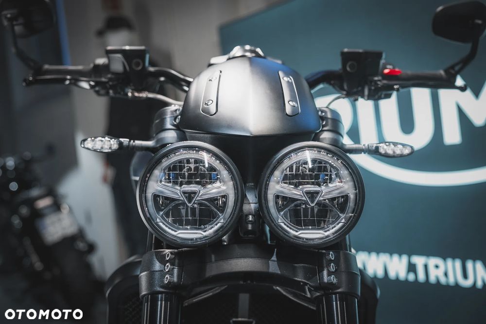 Triumph Rocket - 27