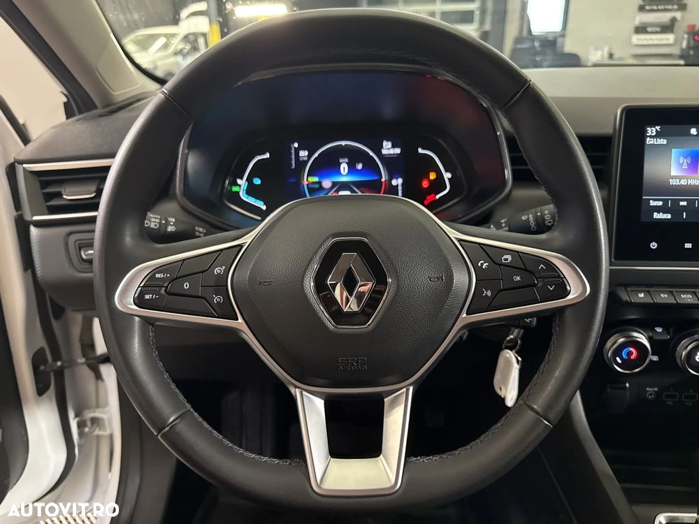 Renault Clio - 17