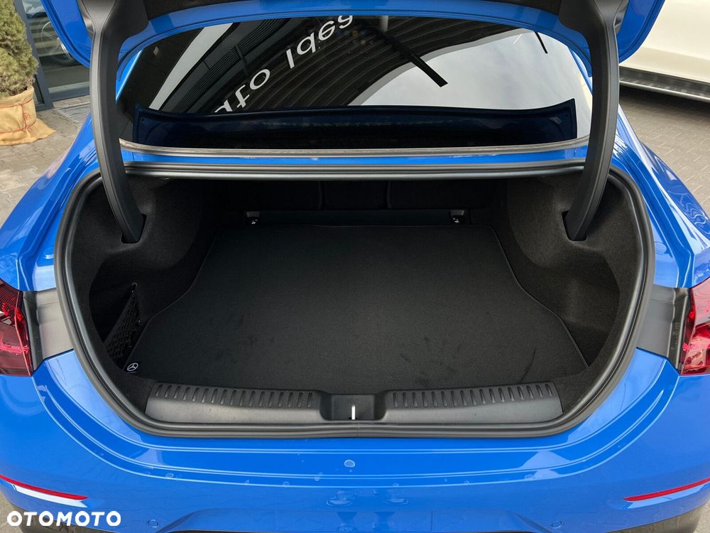 Mercedes-Benz CLA - 21