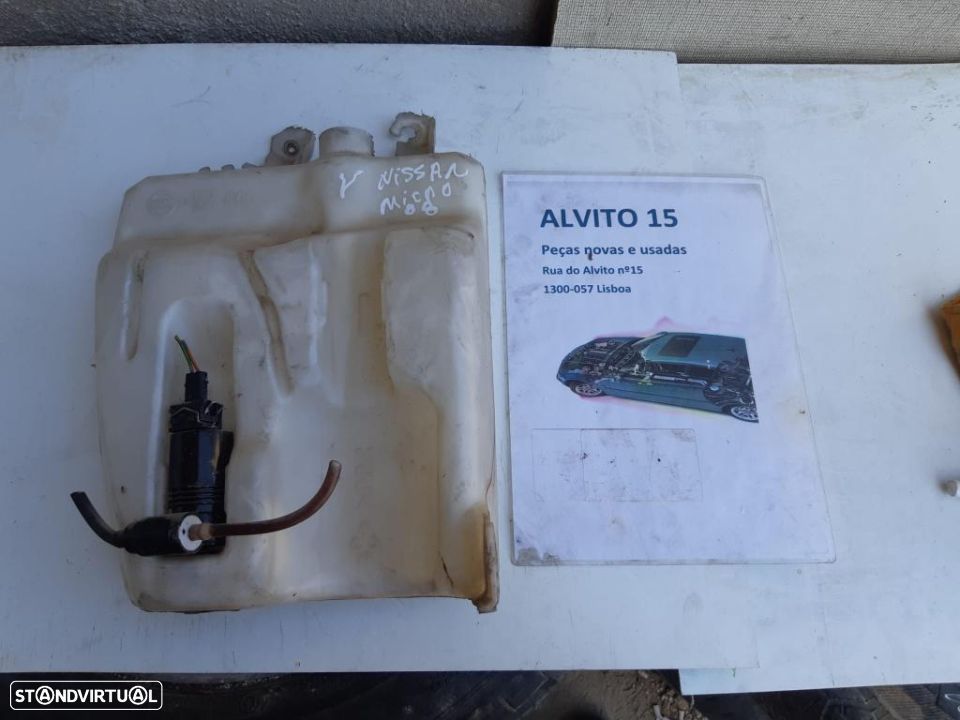 depósito de água mija mija Nissan Micra 2008 - 1
