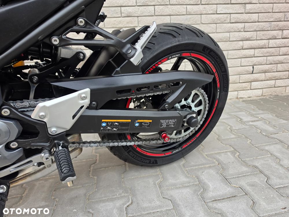Kawasaki Z 900 - 19