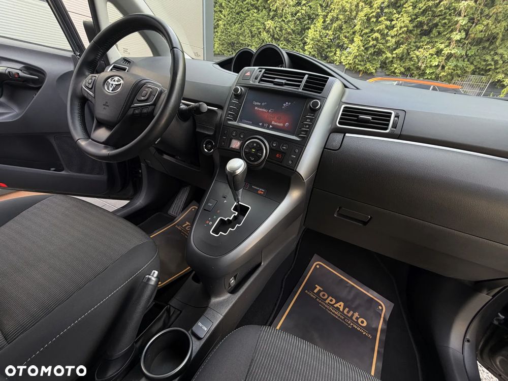Toyota Verso 1.8 Prestige 7os MS - 17