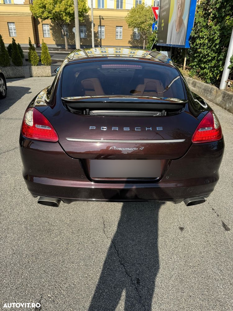 Porsche Panamera 4 PDK - 11