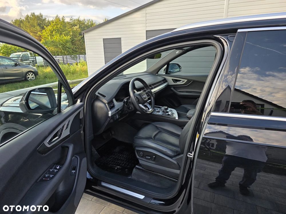 Audi Q7 - 25