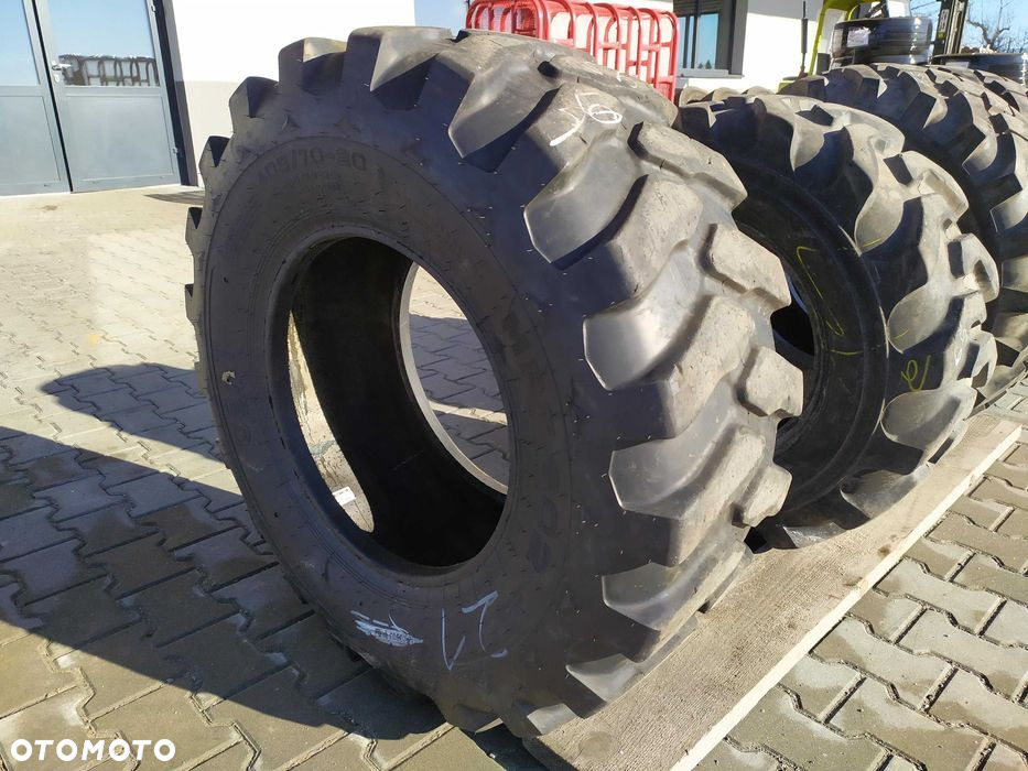 405/70-20 16/70-20 ,405/70R20 Opona przemysłowa CEAT MPT602 - 4