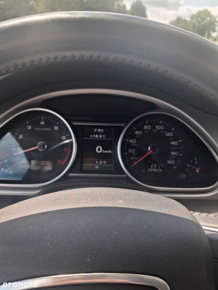 Audi Q7 - 25