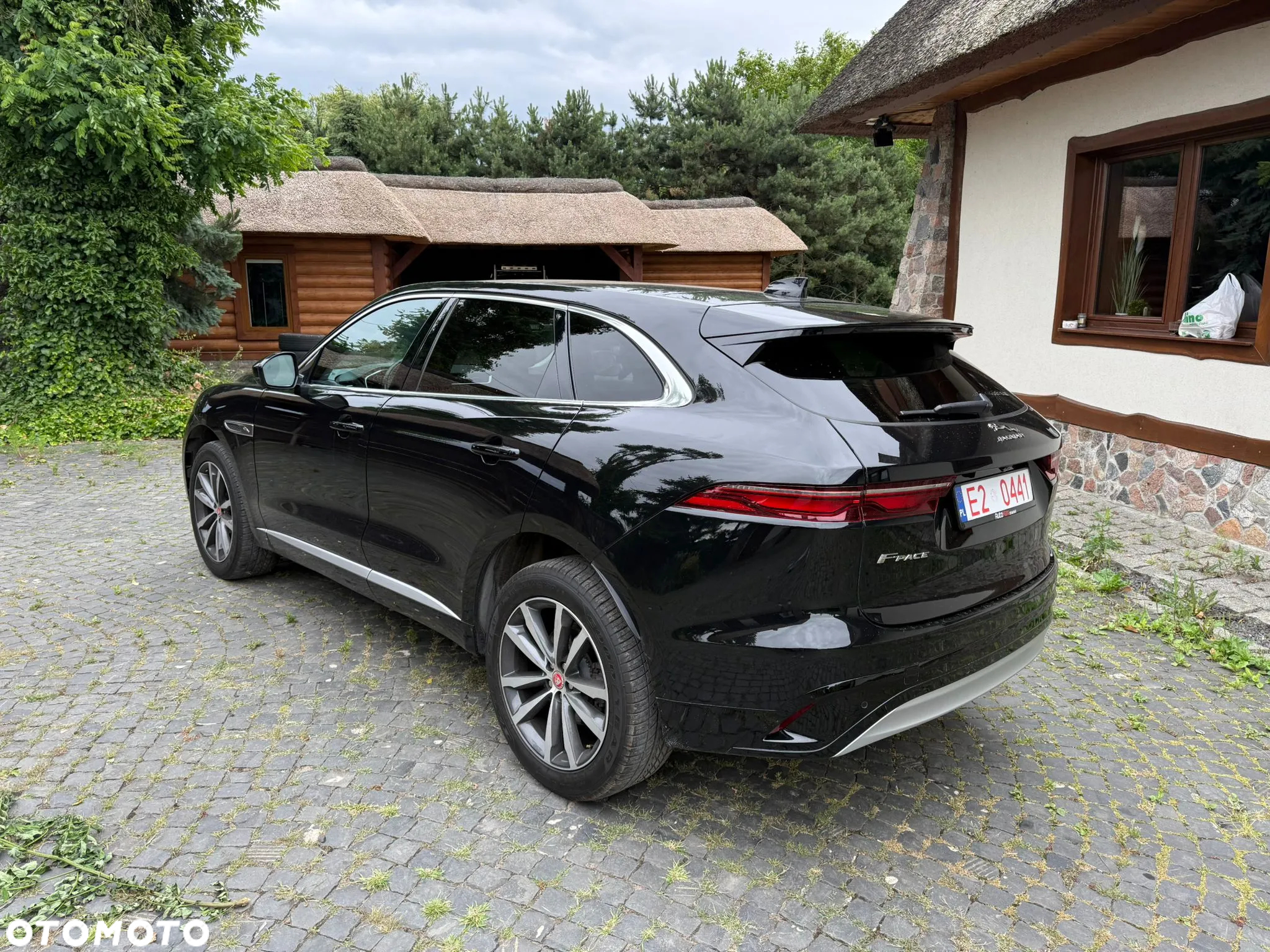 Jaguar F-Pace P250 AWD R-Dynamic Black - 5