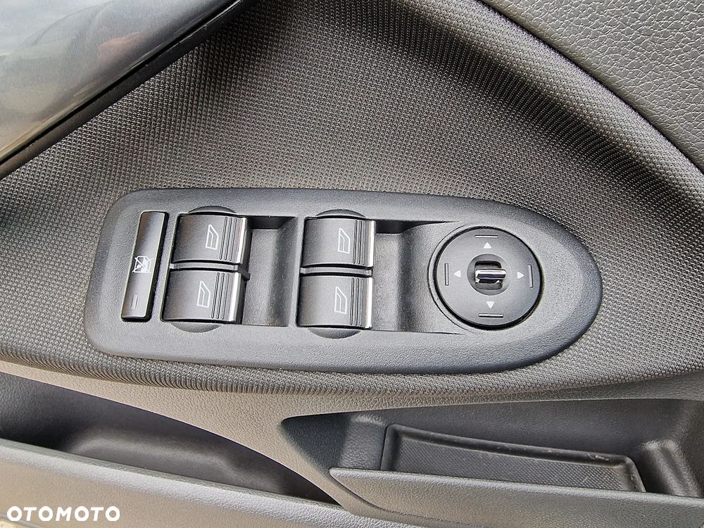 Ford C-MAX 2.0 TDCi DPF Titanium - 11