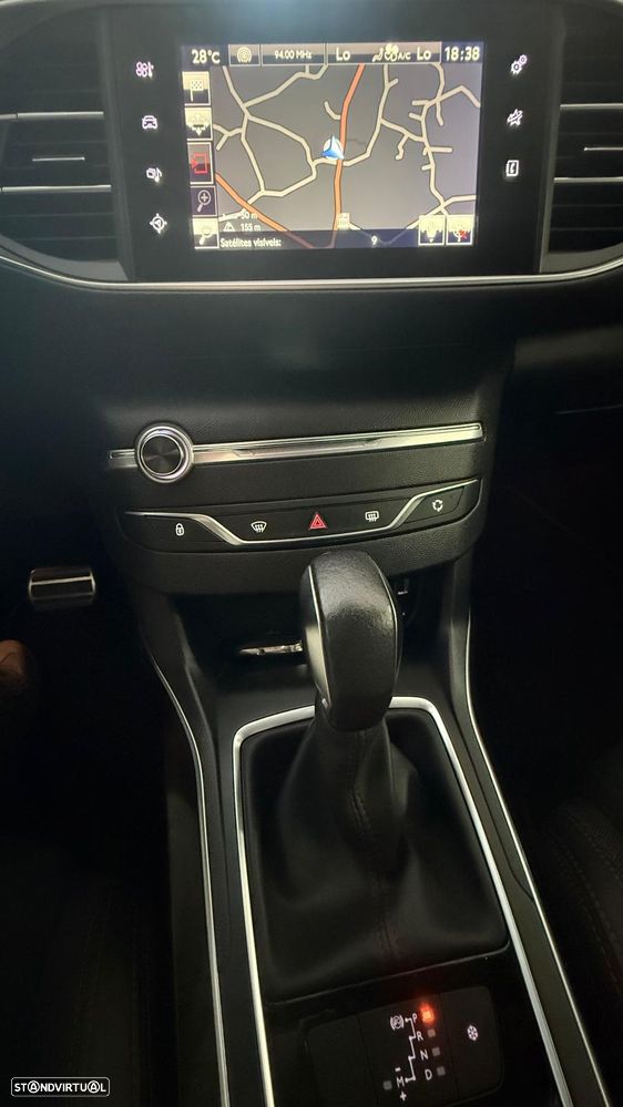 Peugeot 308 PureTech 130 EAT6 Stop & Start GT-Line Edition - 21