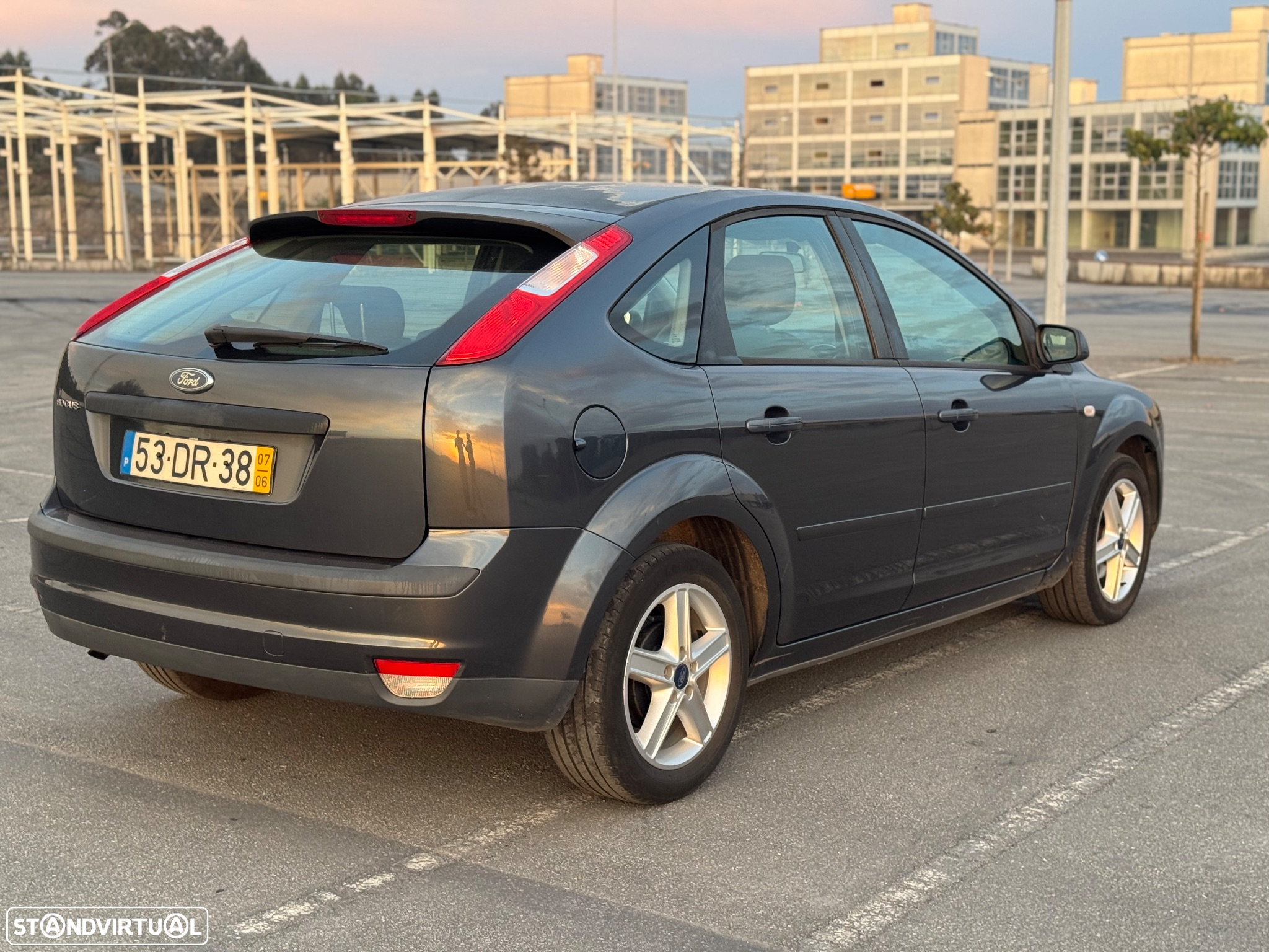 Ford Focus 1.4 16V Connection - 3