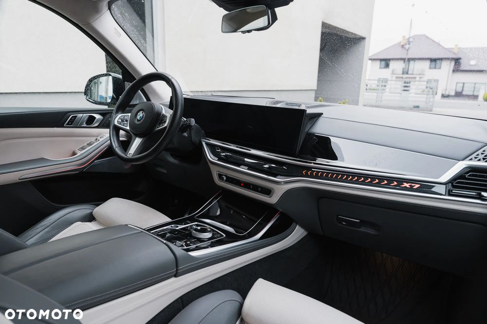 BMW X7 - 10