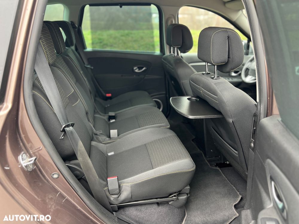 Renault Scenic TCe 130 Dynamique - 11