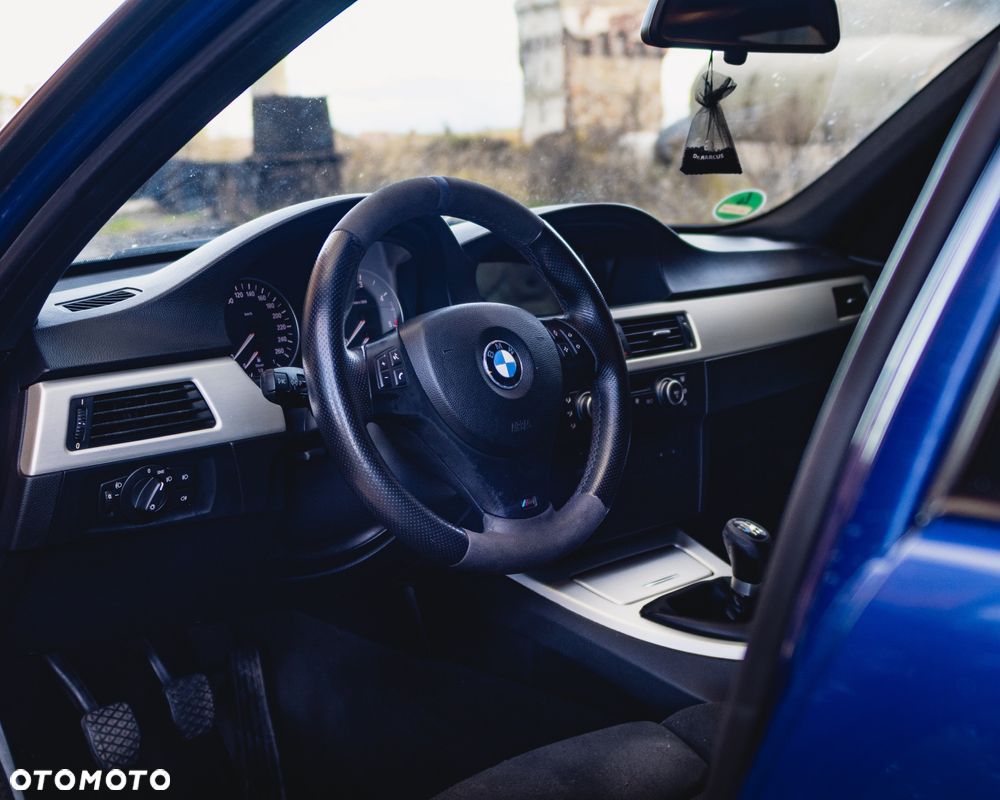 BMW Seria 3 320d - 21