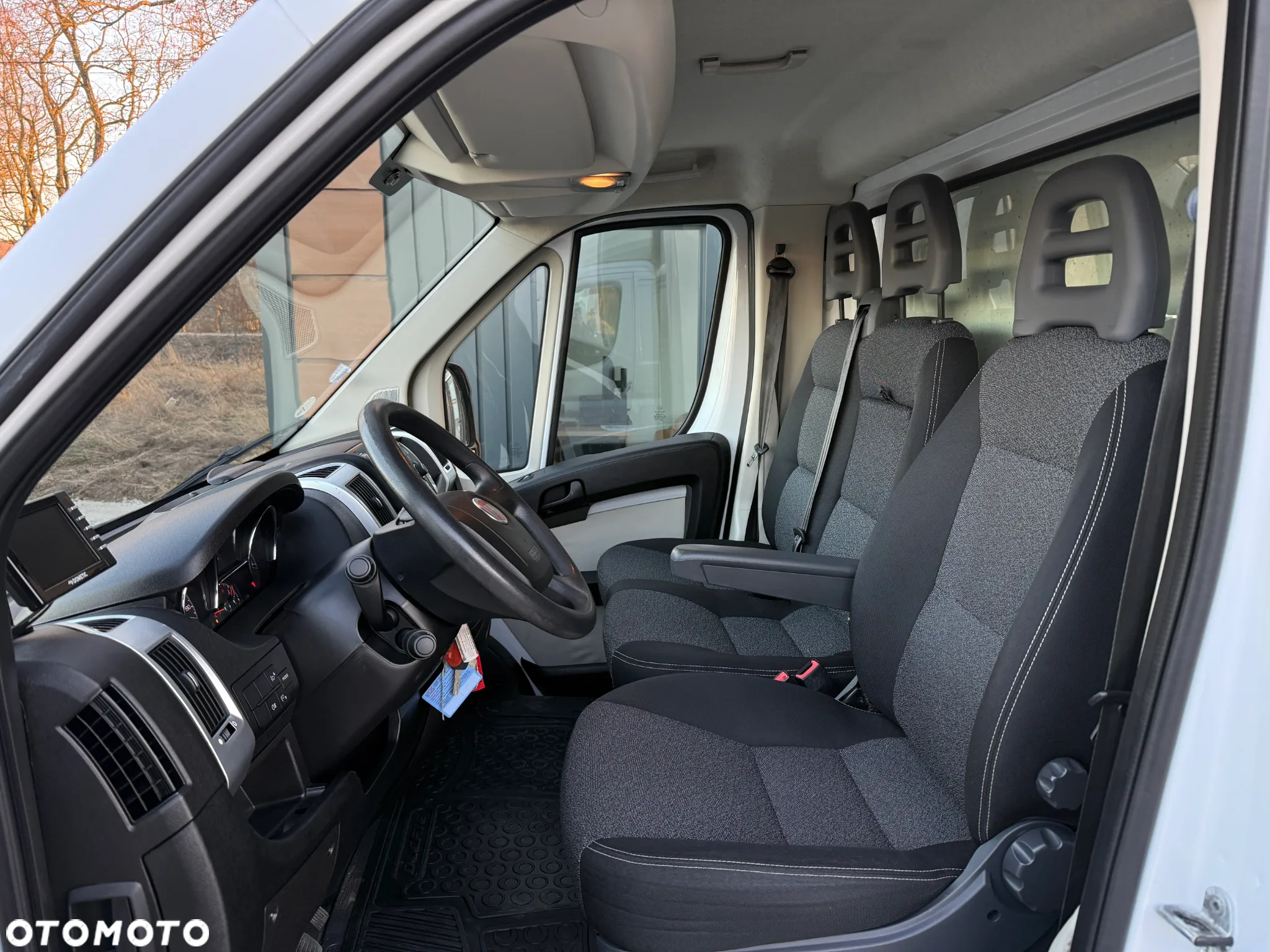 Fiat Ducato 2.3 150KM / Kontener 4,2m 8EP + Winda Dhollandia 750kg / 199.700KM / ZAREJESTROWANY W PL - 25