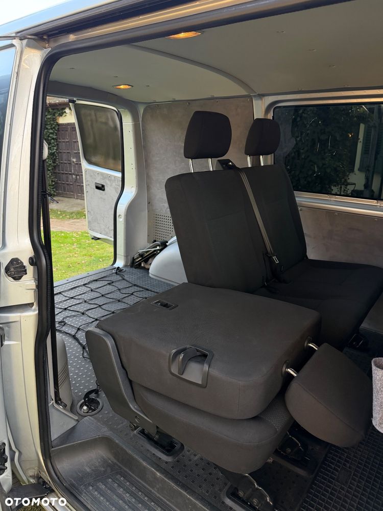 Volkswagen Transporter - 9
