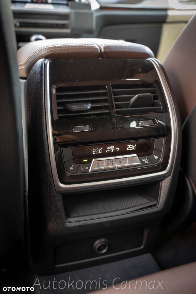 BMW X5 xDrive40i mHEV - 19