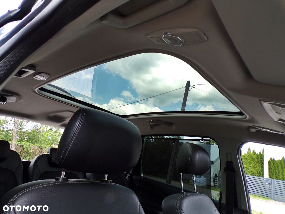 Ford S-Max 2.0 TDCi DPF Titanium - 25