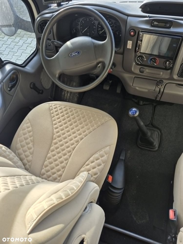 Ford Transit - 8