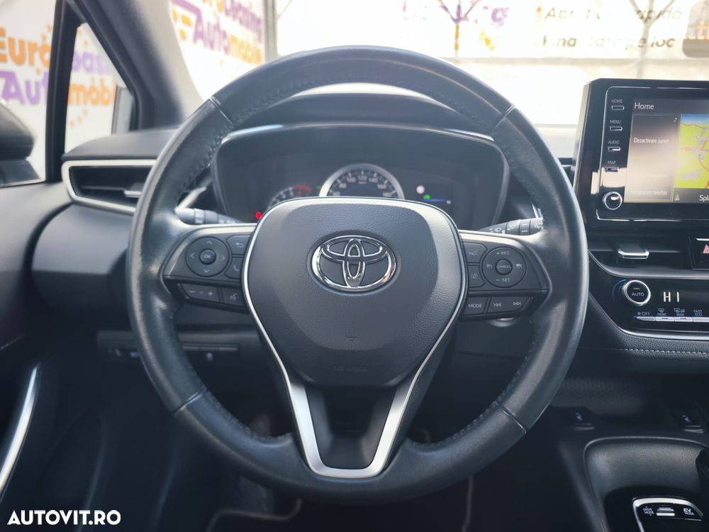 Toyota Corolla 1.8 HSD Business - 22