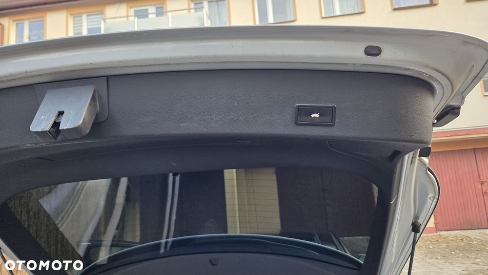 Audi A6 Avant 3.0 TDI DPF quattro S tronic - 24