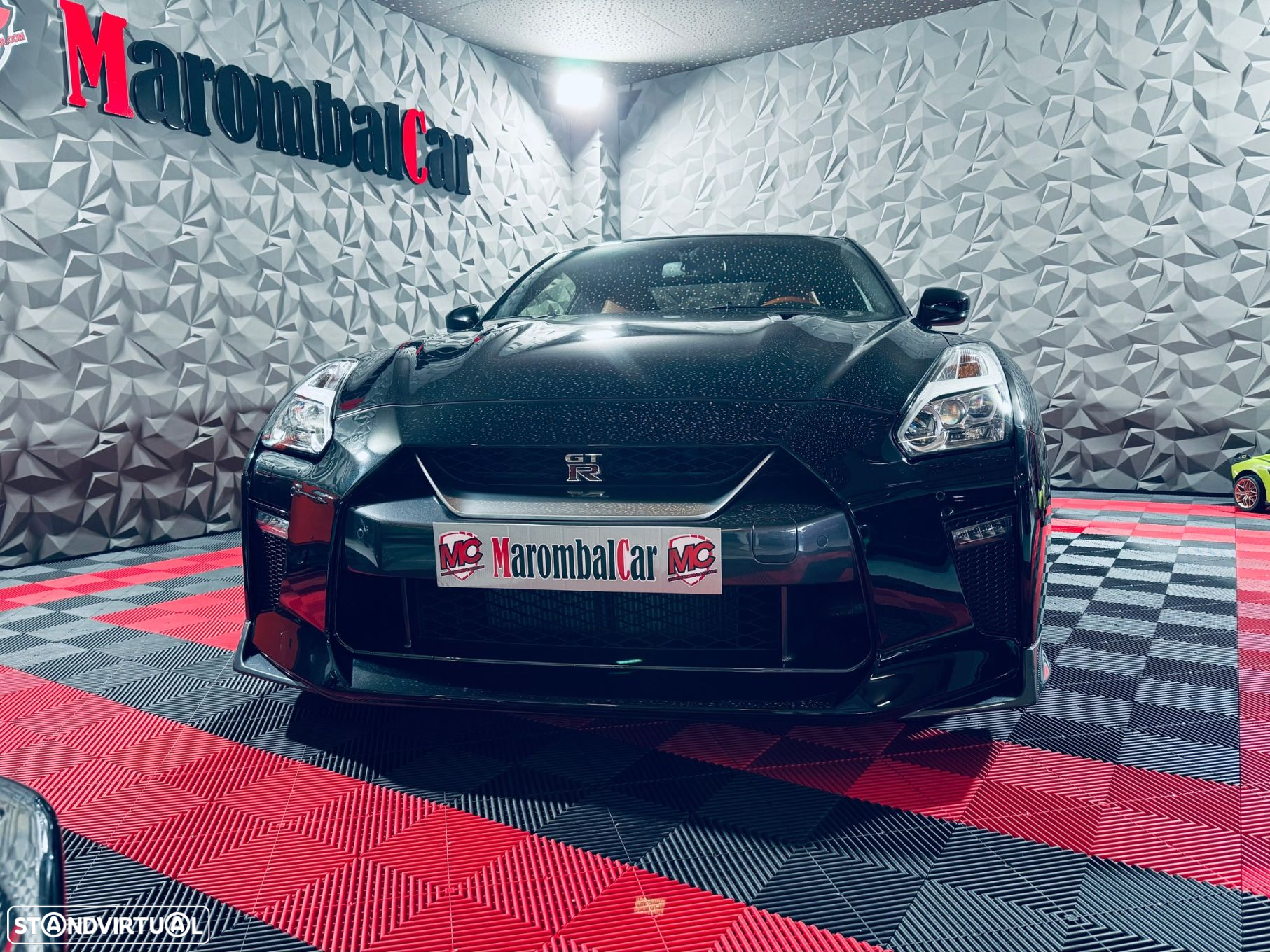 Nissan GT-R 3.8 V6 Black Edition - 14