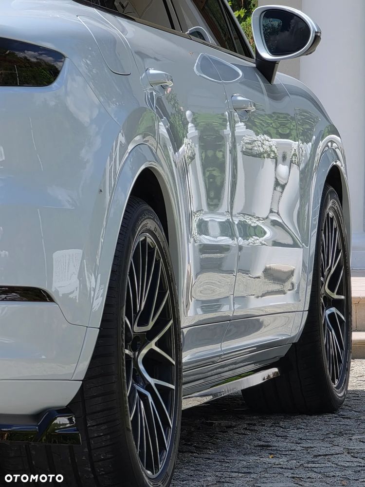 Porsche Cayenne - 39