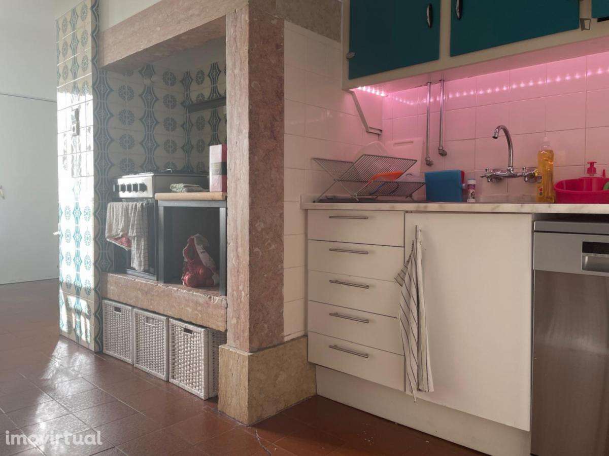 Quarto - localizado em Ajuda Lisbon - Grande imagem: 4/13