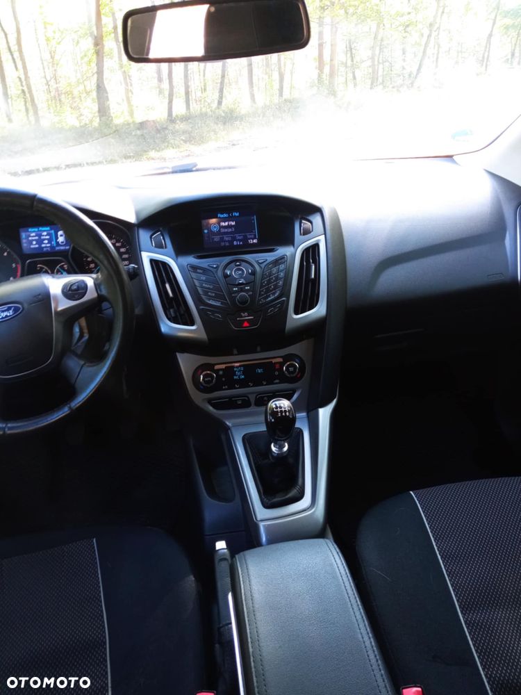 Ford Focus 1.6 TDCi DPF Champions Edition - 10