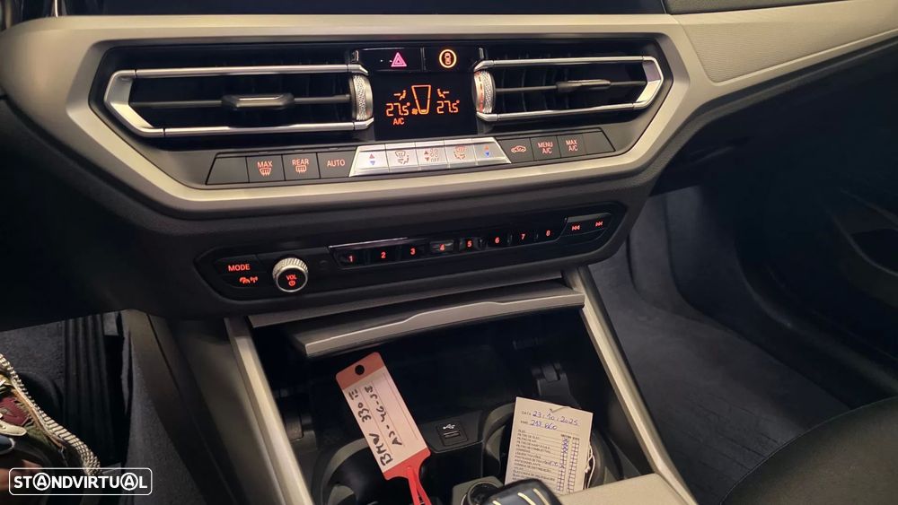 BMW 330 e Touring Corporate Edition Auto - 39