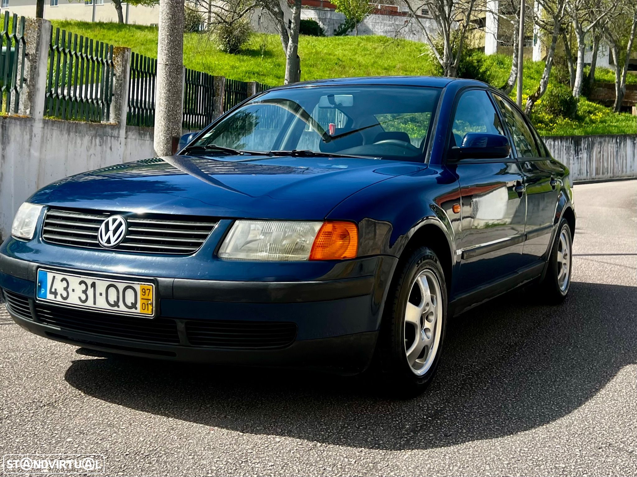 VW Passat - 1