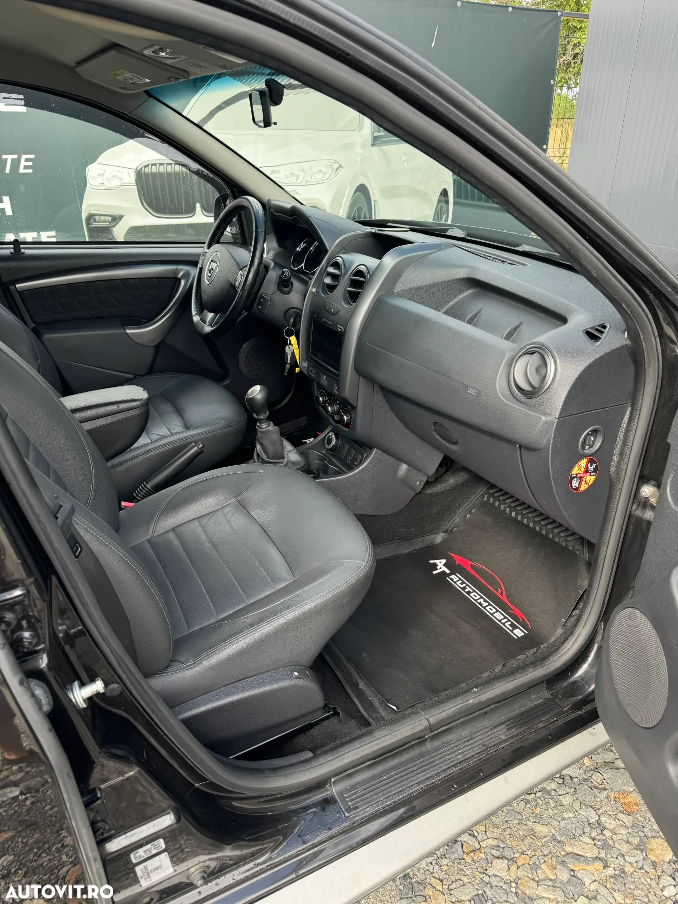 Dacia Duster 1.5 dCi 4x4 Prestige - 9