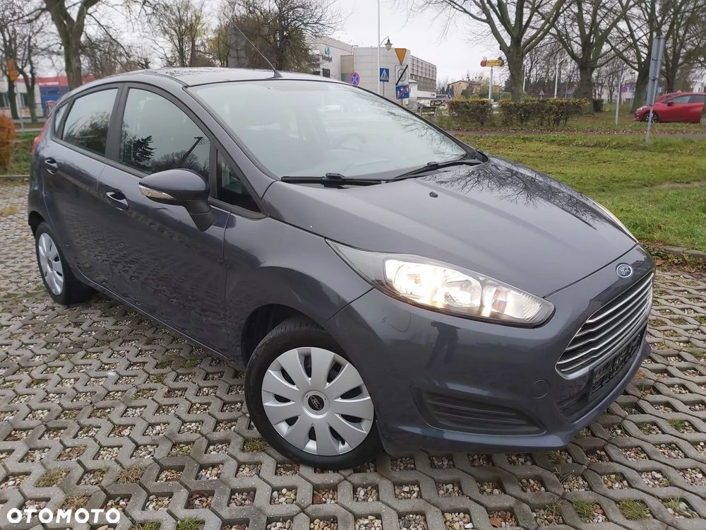 Ford Fiesta 1.5 TDCi Ambiente - 24