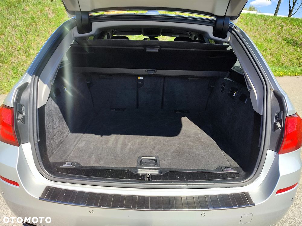 BMW Seria 5 520d - 33