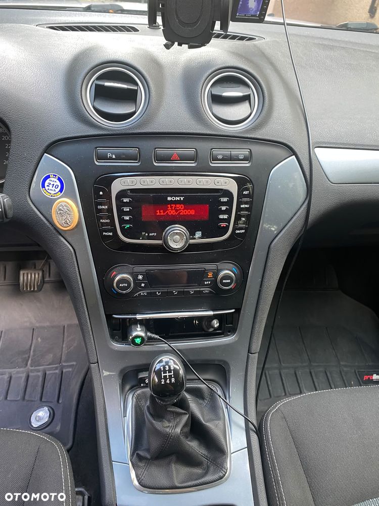 Ford Mondeo 2.0 FF Titanium - 8