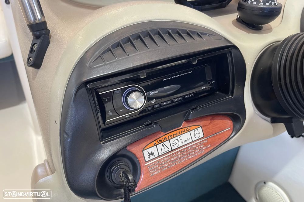 Bayliner CAPRI 2350 - 16