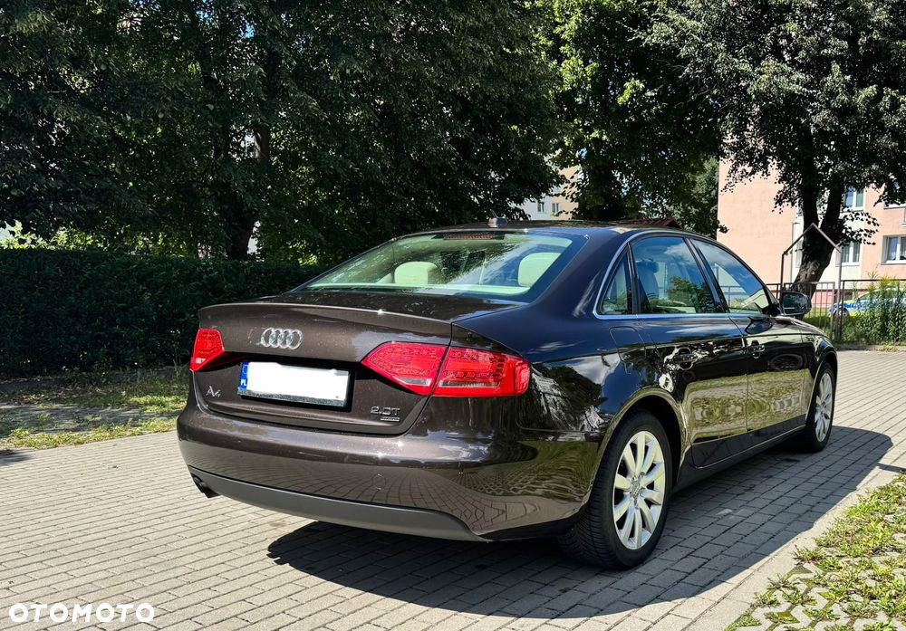 Audi A4 Limousine - 3