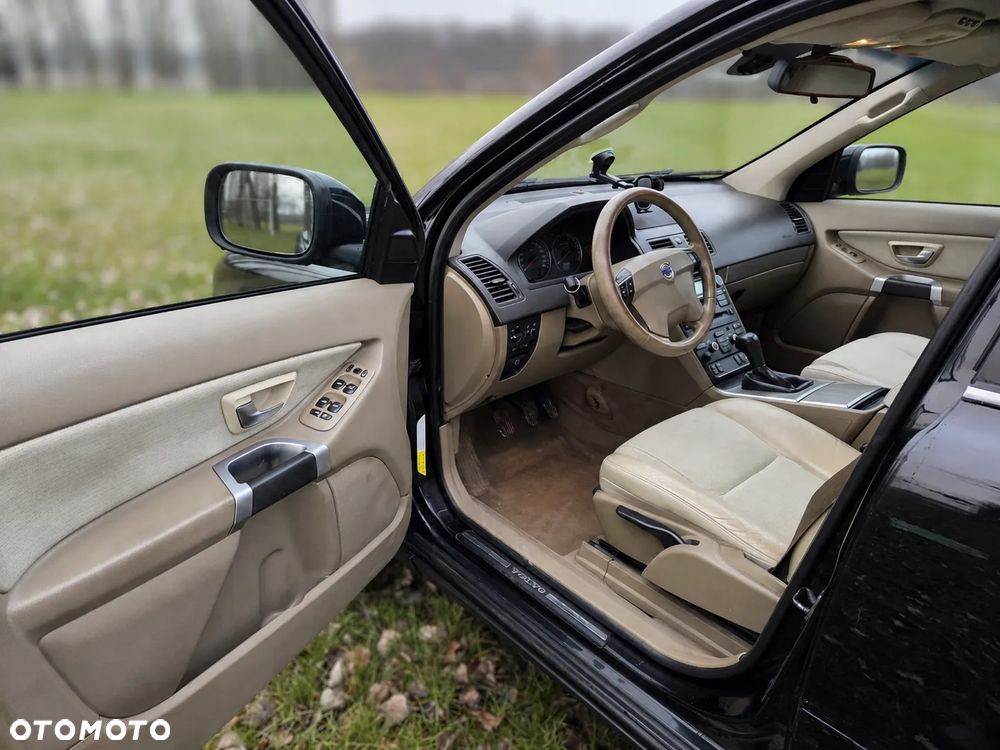 Volvo XC 90 D5 AWD Momentum - 9