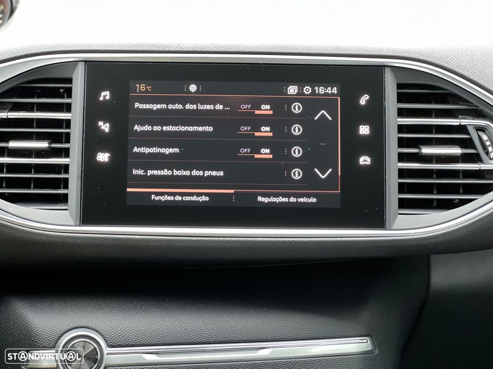 Peugeot 308 1.2 PureTech Allure Full LED EAT8 - 15