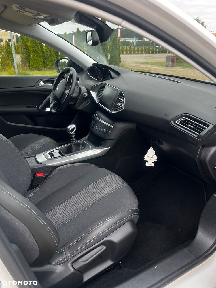 Peugeot 308 PureTech 130 Stop & Start Allure - 12