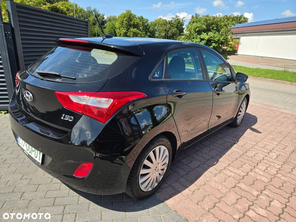 Hyundai i30 1.6 GDI Premium - 28