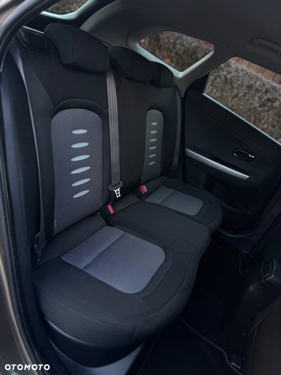 Kia Ceed 1.6 GDI Edition 7 - 30